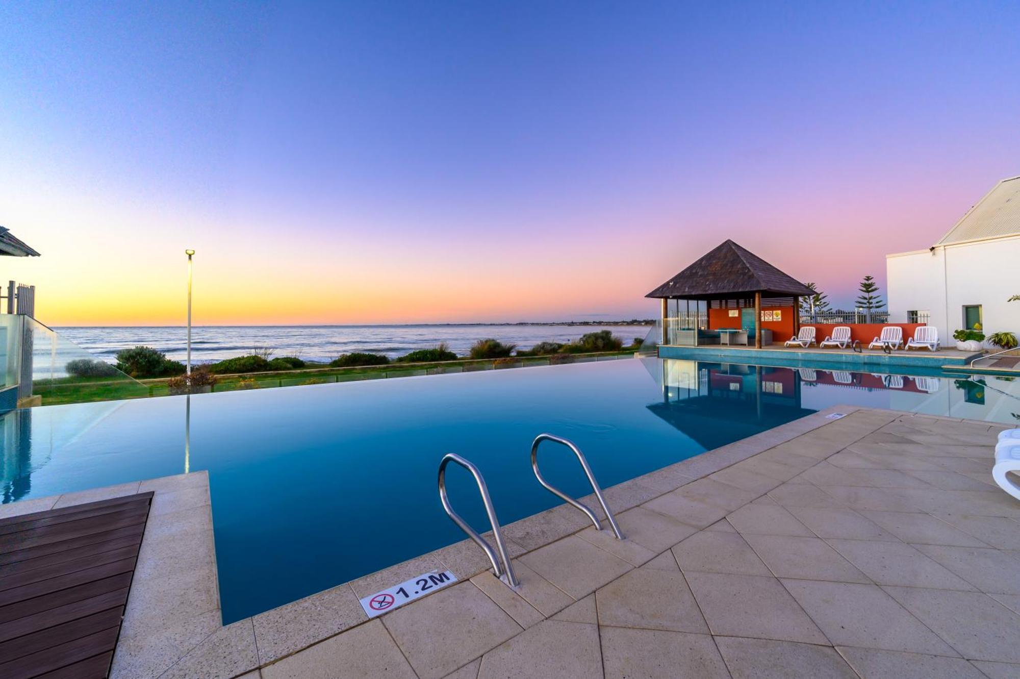 Sea Side 110